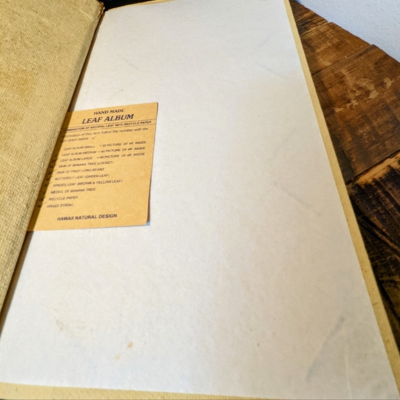 Hawaiian Naturally Made Leaf Album Cruelty Free - Picture 8 of 10